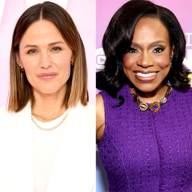 Jennifer Garner & Sheryl Lee Ralph Discuss Raising Kids in Hollywood Jennifer Garner & Sheryl Lee Ralph Discuss Raising Kids in Hollywood